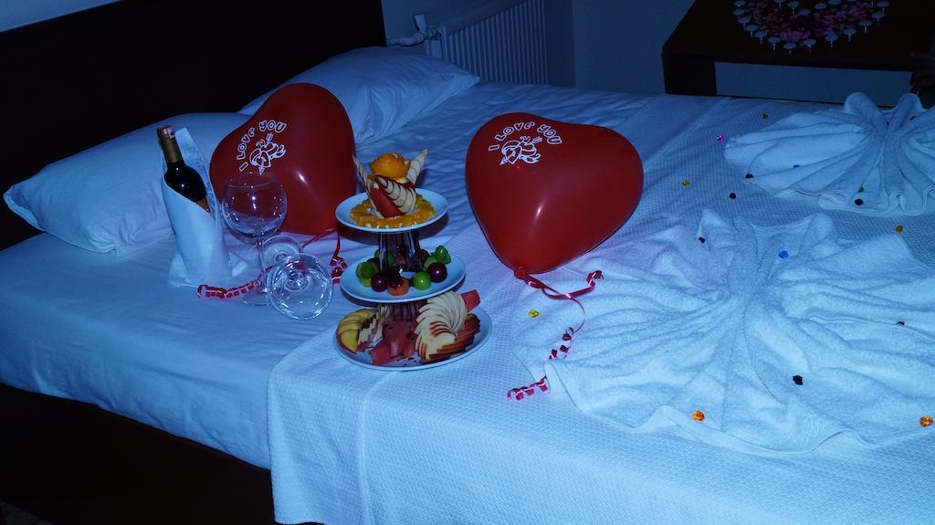Ekin Hotel Kusadası Kültér fotó